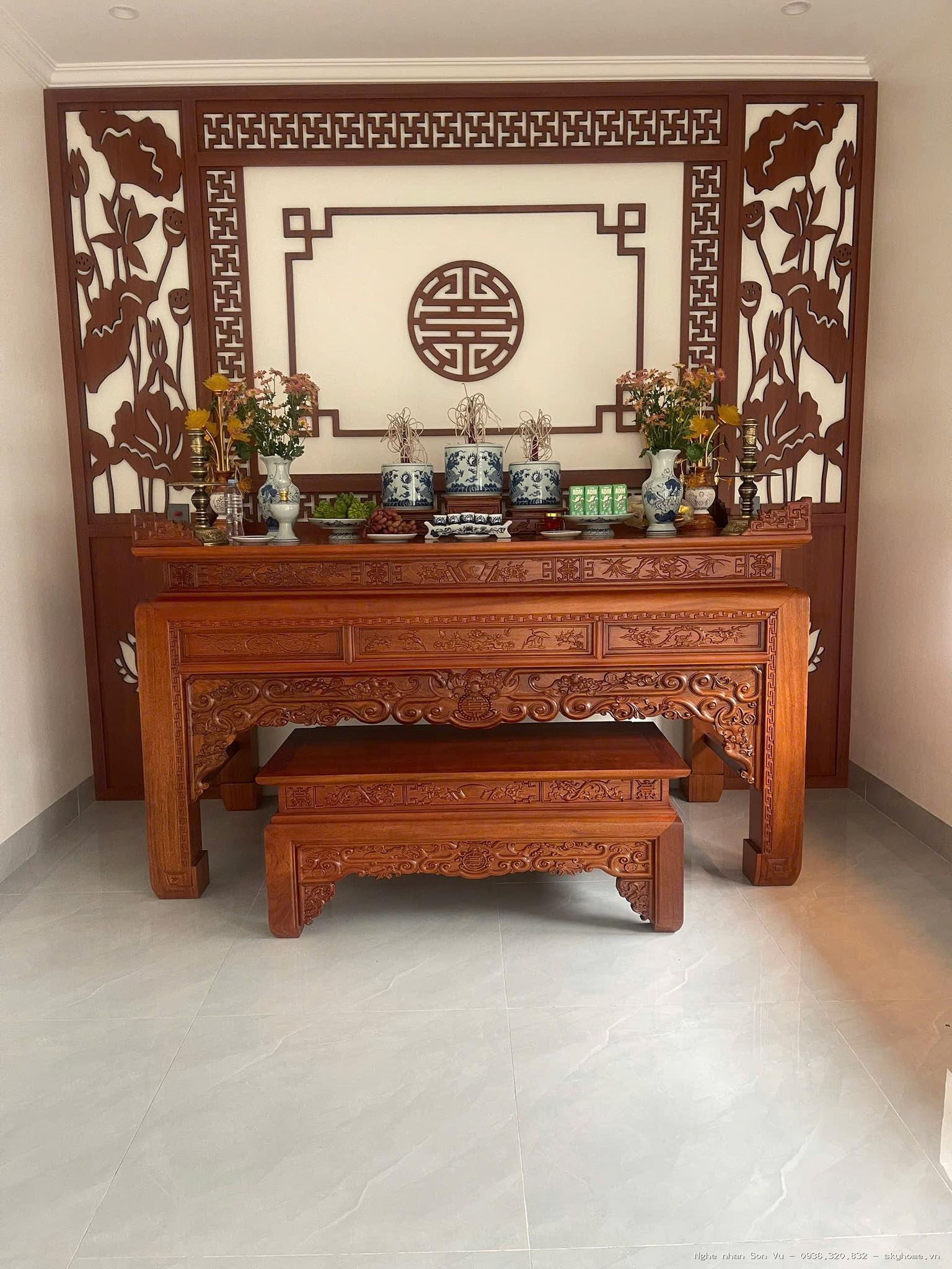 Sơn son thếp vàng cho bàn thờ chị Điệp - Chế tác bởi Nghệ nhân Sơn Vũ